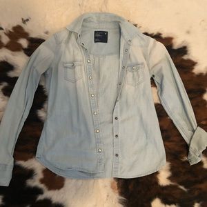 American Eagle button down jean shirt